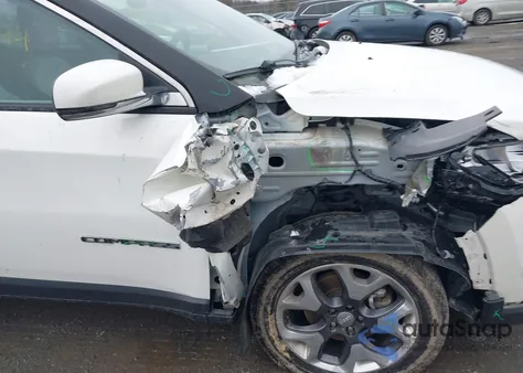 2021 Jeep Compass Limited Fwd z USA, uszkodzony, nr VIN 3C4NJCCB3MT565093